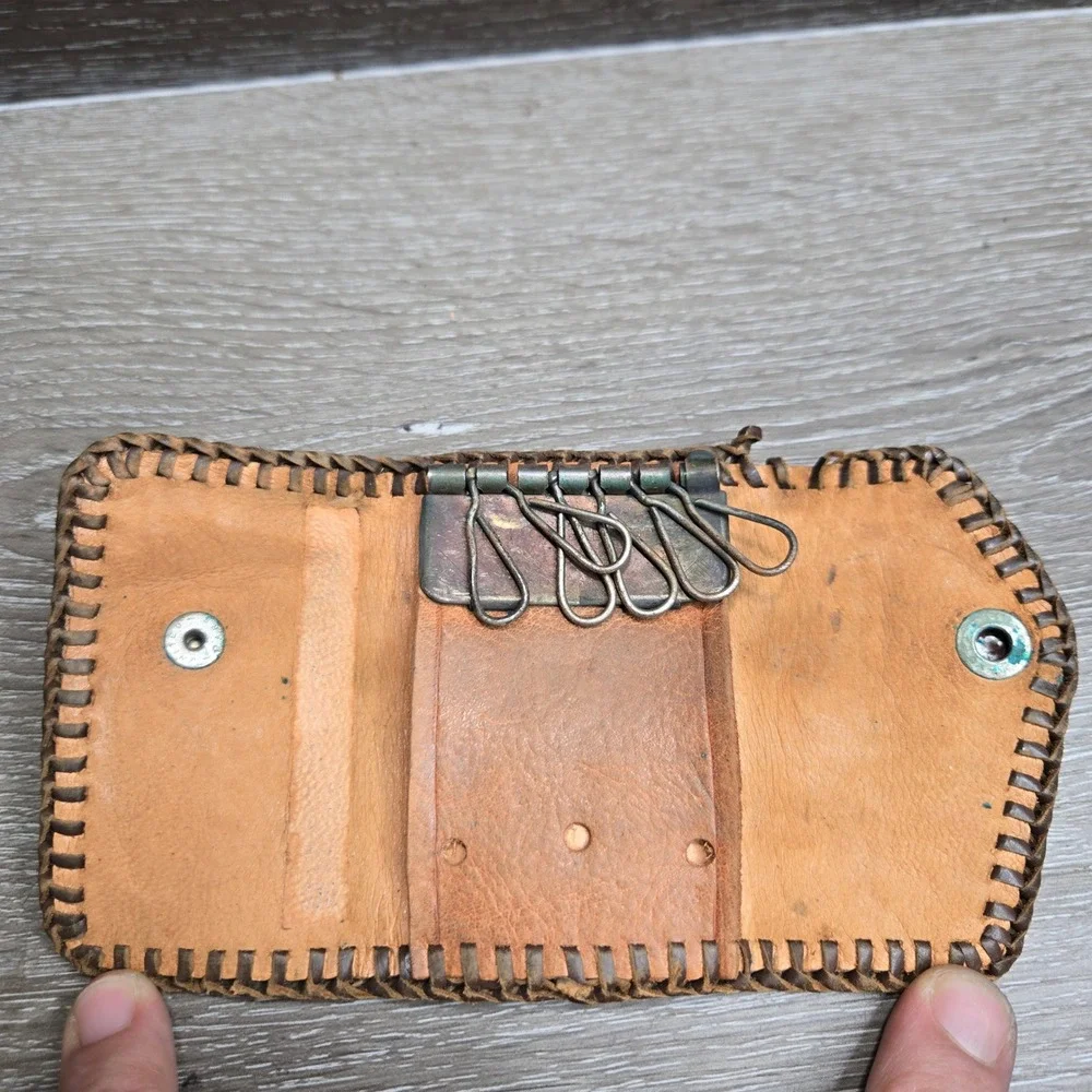 Vintage Hand Tooled Leather Key Case Walet Brown Floral Western